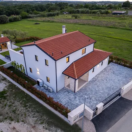 וילה Brtonigla, Luksuzna Kuca Sa Pogledom Na *