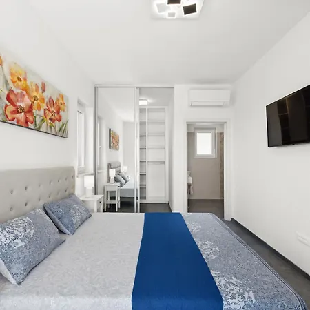 Brtonigla, Luksuzna Kuca Sa Pogledom Na *