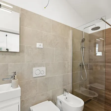 Brtonigla, Luksuzna Kuca Sa Pogledom Na *