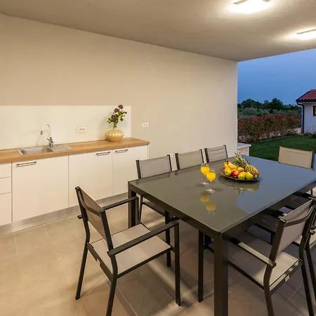 Brtonigla, Luksuzna Kuca Sa Pogledom Na Brtonigla