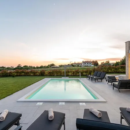 Brtonigla, Luksuzna Kuca Sa Pogledom Na * Brtonigla