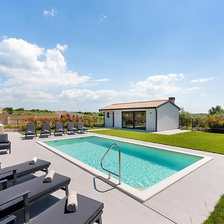 Villa Brtonigla, Luksuzna Kuca Sa Pogledom Na *