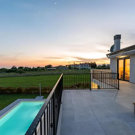 Brtonigla, Luksuzna Kuca Sa Pogledom Na